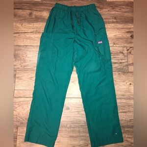 Cherokee Green Scrubs with pockets